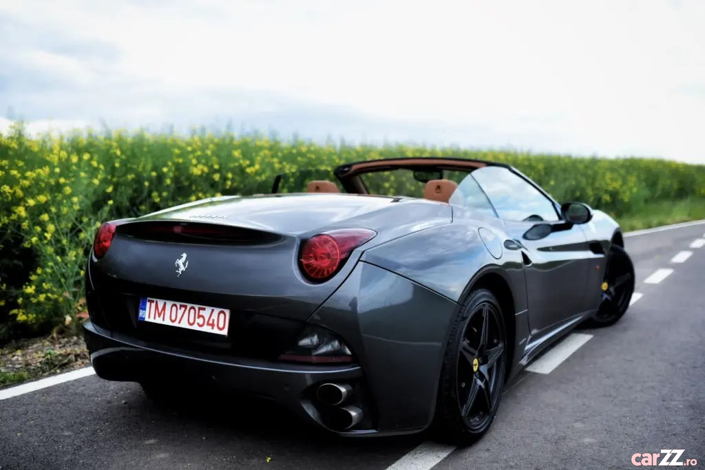 FERRARI California 2010