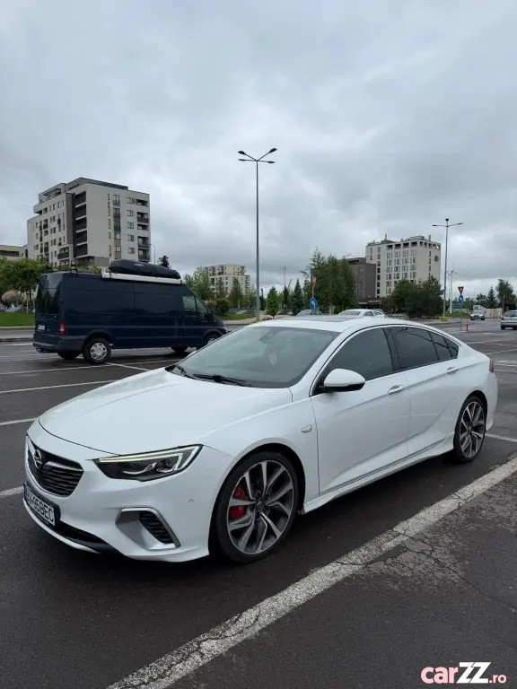 OPEL Insignia 2019
