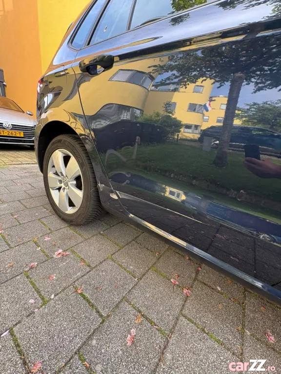 VOLKSWAGEN Golf Sportsvan 2015