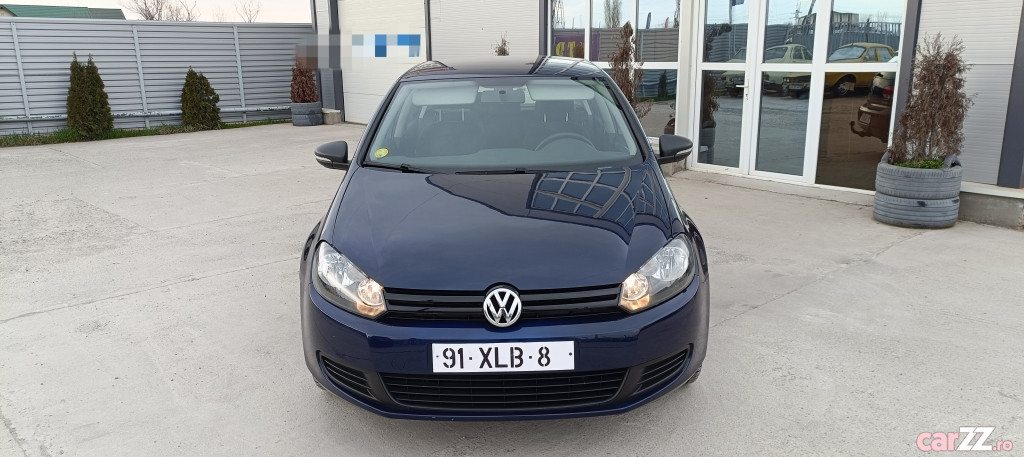 VOLKSWAGEN Golf 2012
