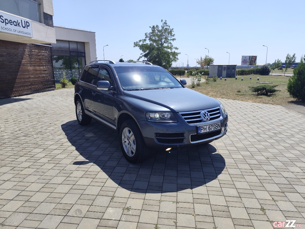 VOLKSWAGEN Touareg