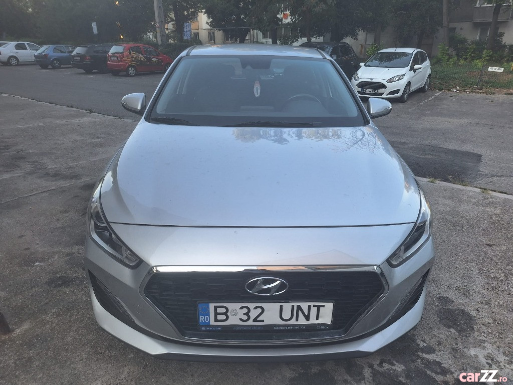 HYUNDAI i30 2019 — imagine 30