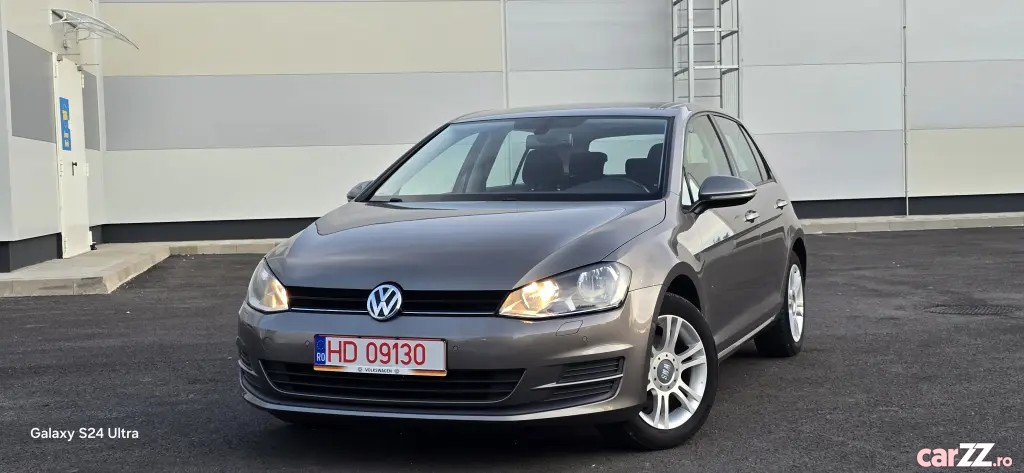 VOLKSWAGEN Golf 2015