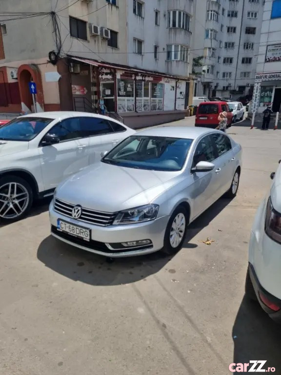 VOLKSWAGEN Passat 2011