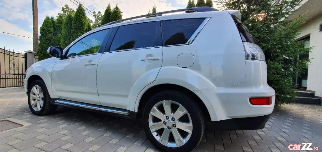 MITSUBISHI Outlander 2012 — imagine 6