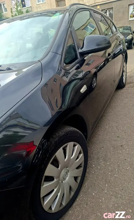 OPEL Astra 2013