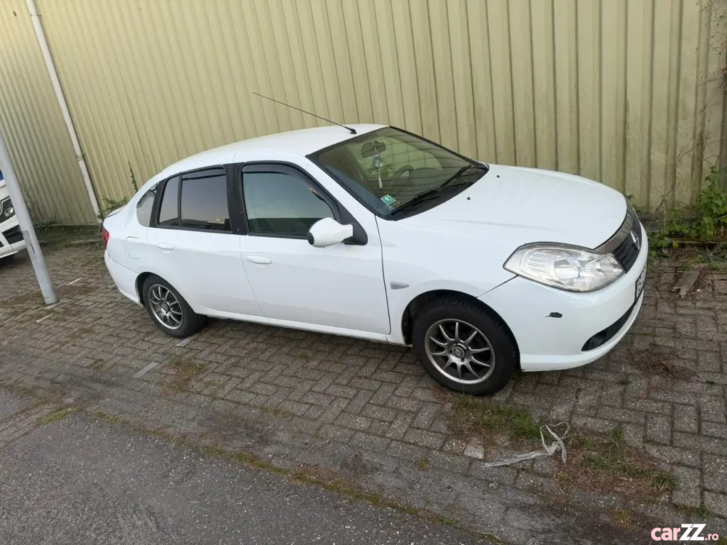 RENAULT Thalia 2012 — imagine 5