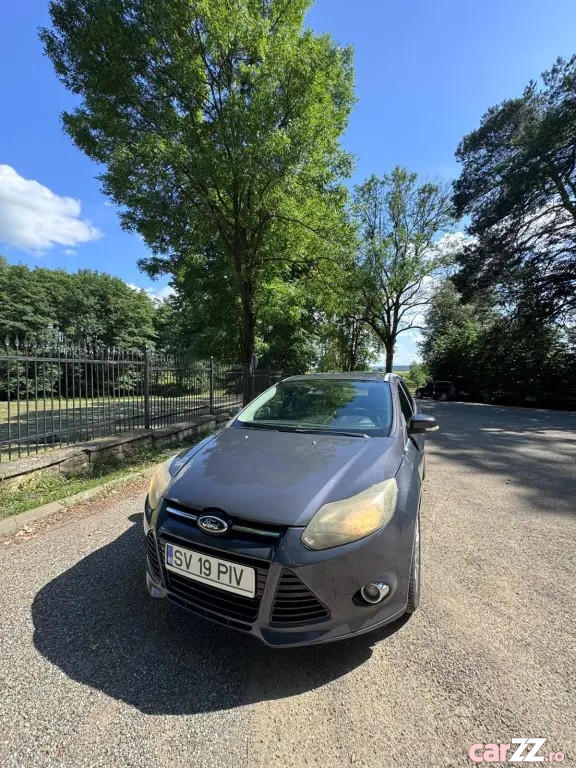 FORD Focus 2011 — imagine 10