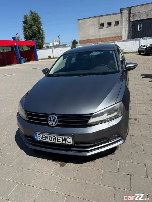 VOLKSWAGEN Jetta