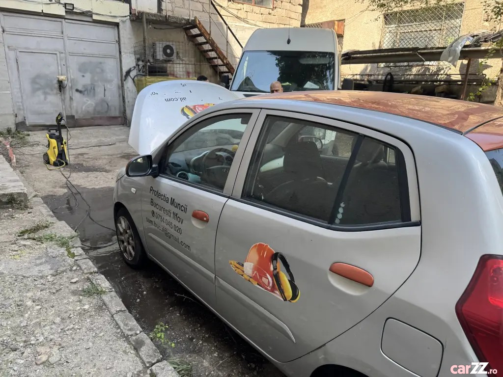 HYUNDAI i10 2012 — imagine 3