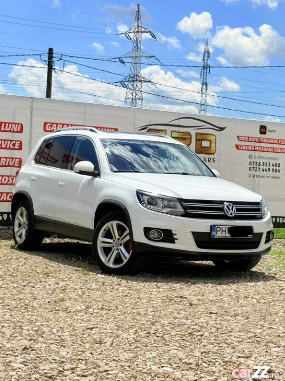 VOLKSWAGEN Tiguan