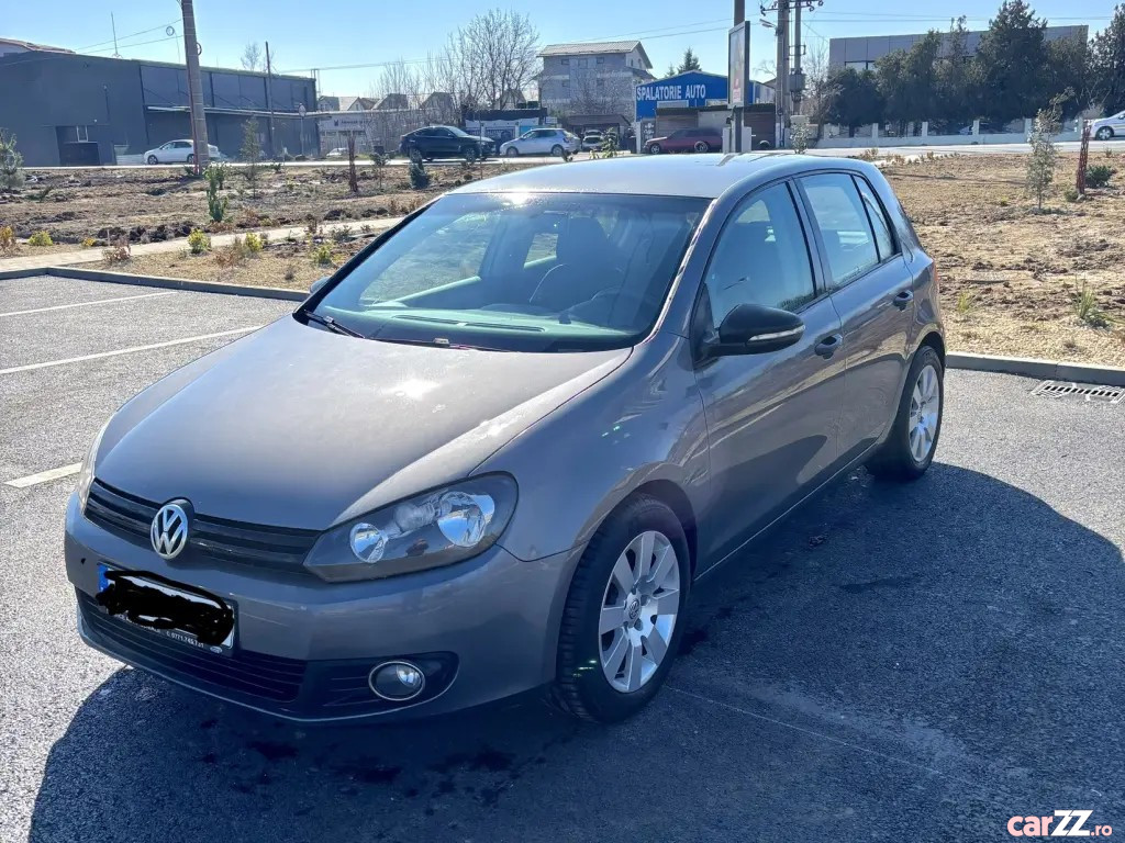 VOLKSWAGEN Golf 2010