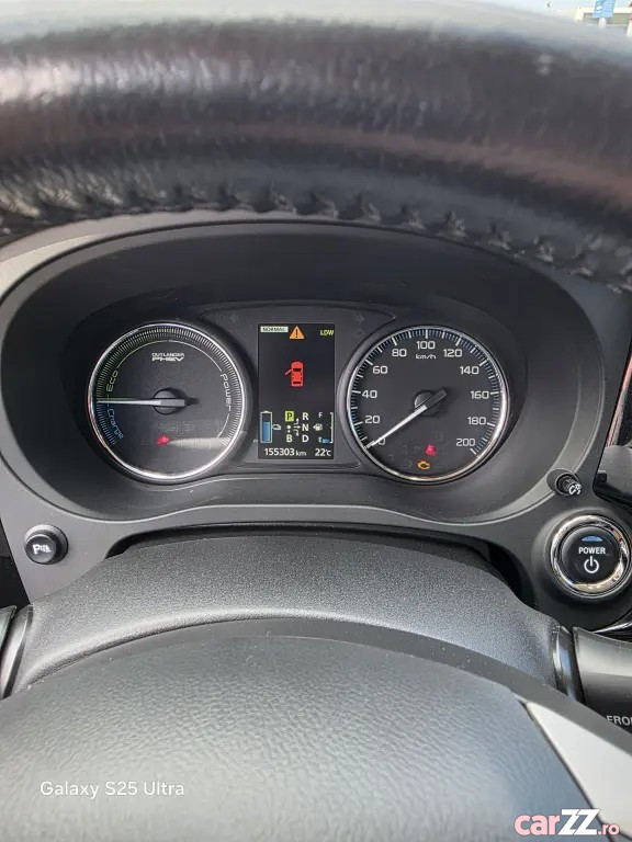 MITSUBISHI Outlander 2014