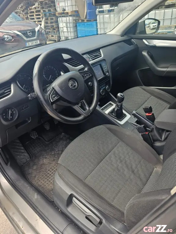 SKODA Octavia 2015