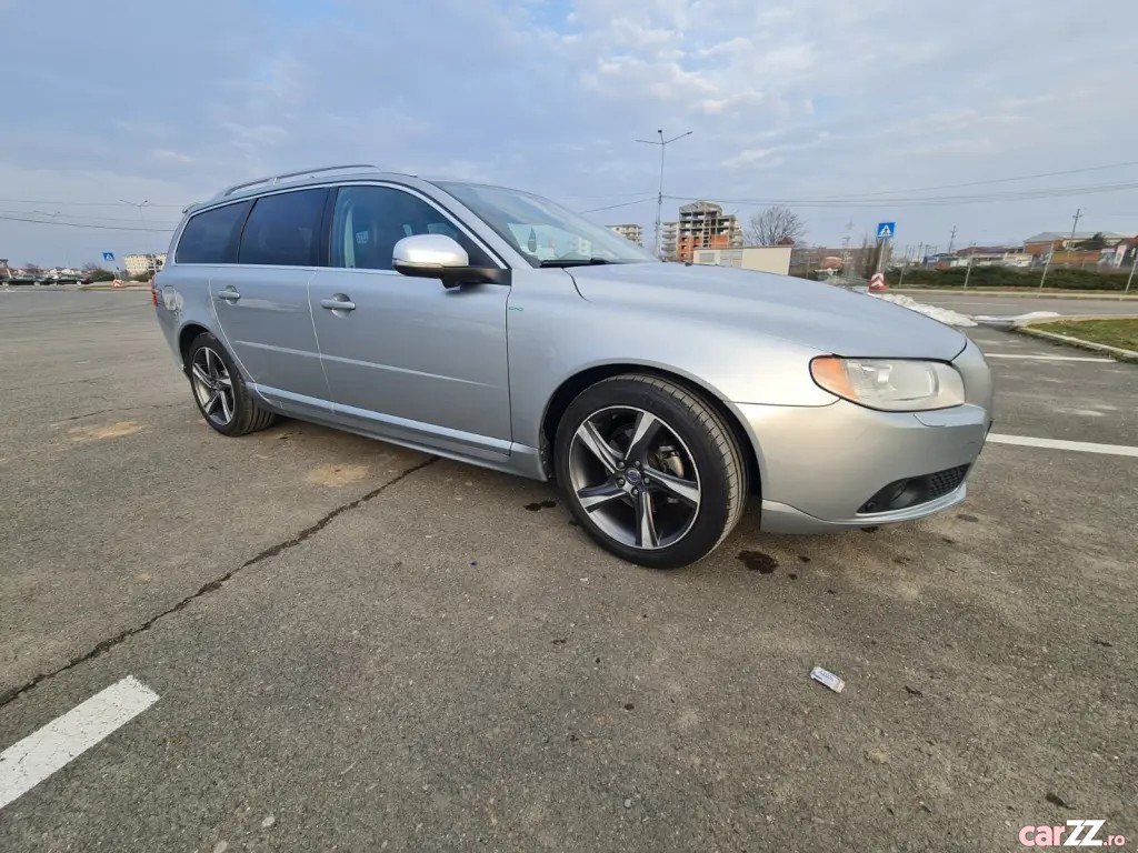 VOLVO V70 2012 — imagine 41
