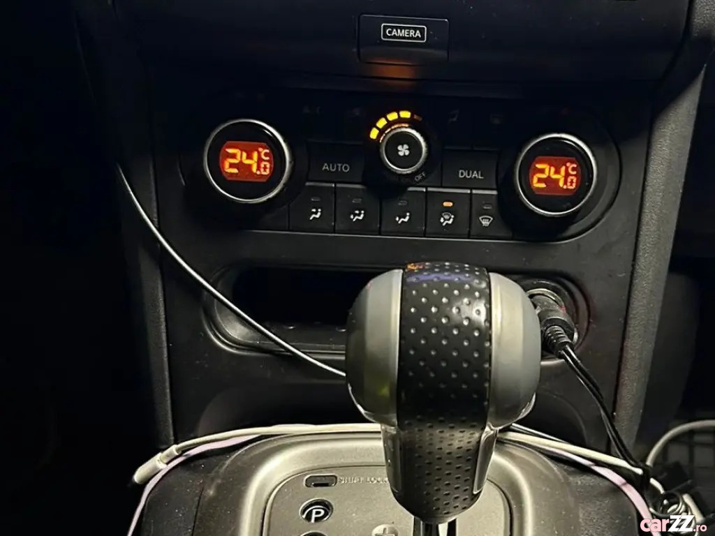 NISSAN Unknown Model 2012