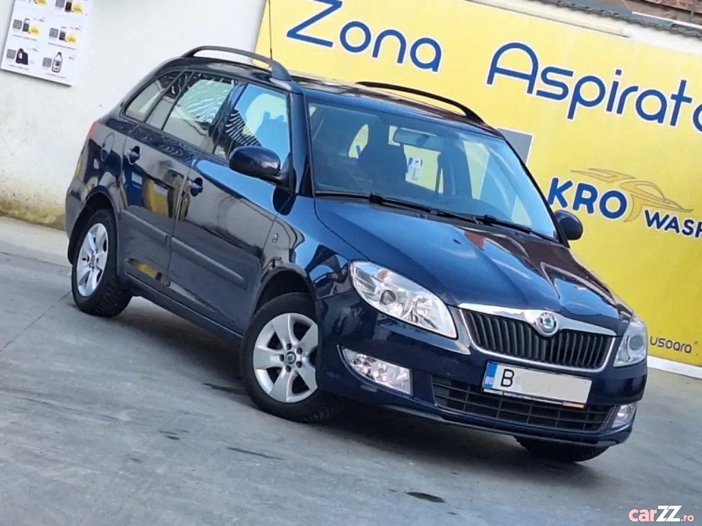 SKODA Fabia 2012