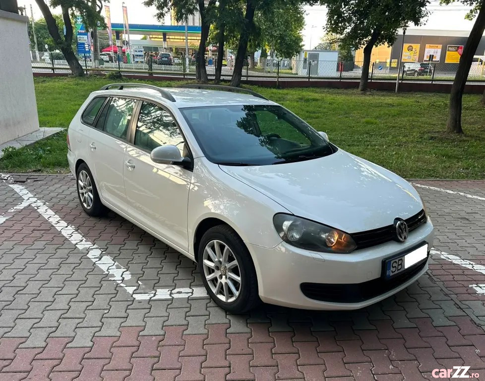 VOLKSWAGEN Golf 2011