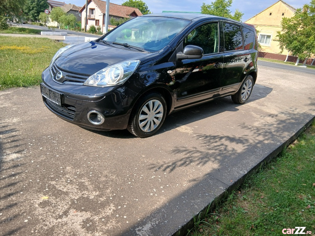 NISSAN Note 2013