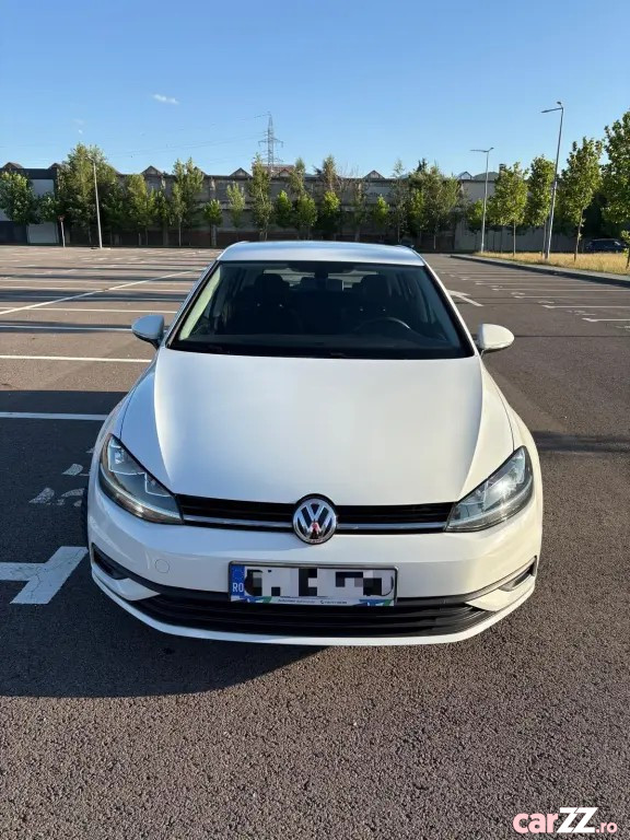 VOLKSWAGEN Golf 2020 — imagine 10