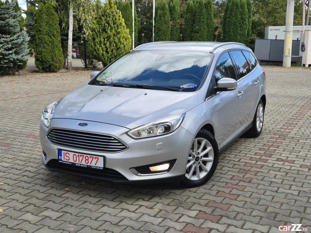 FORD Focus 2015 — imagine 10