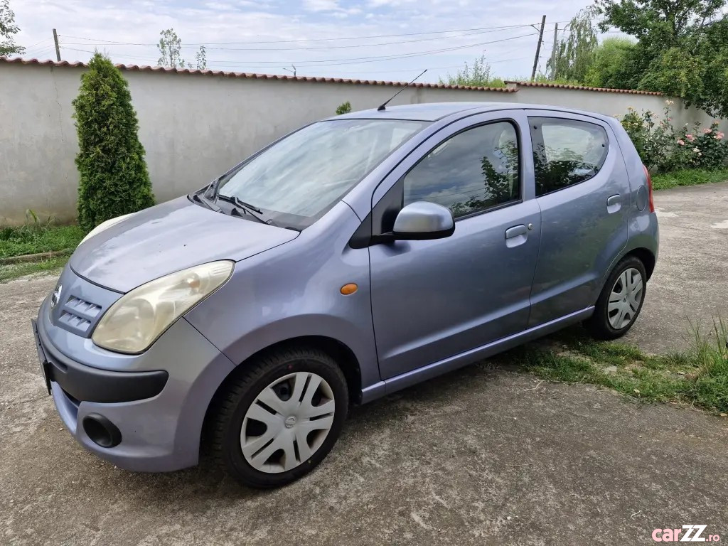 Nissan Pixo