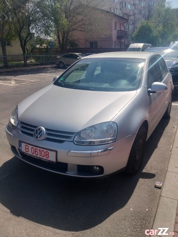 VOLKSWAGEN Golf 2005
