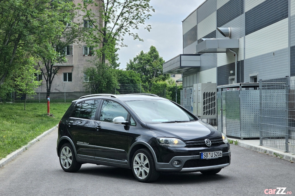 VOLKSWAGEN Golf 2013
