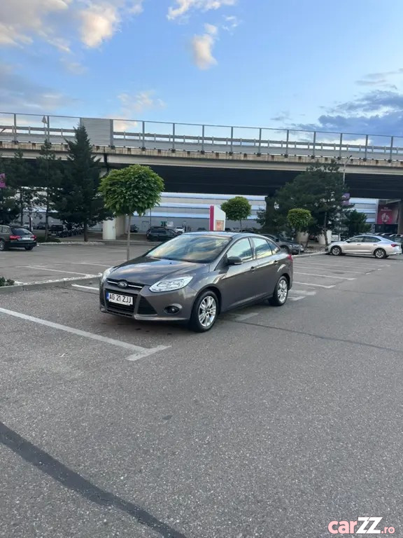 FORD Focus 2011 — imagine 20