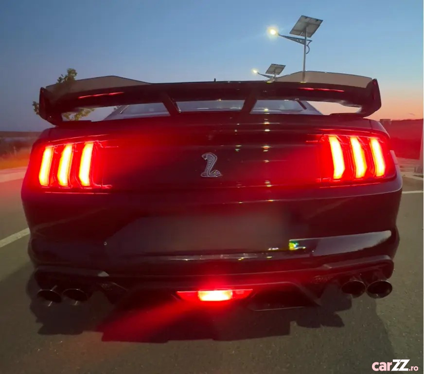 FORD Mustang 2021