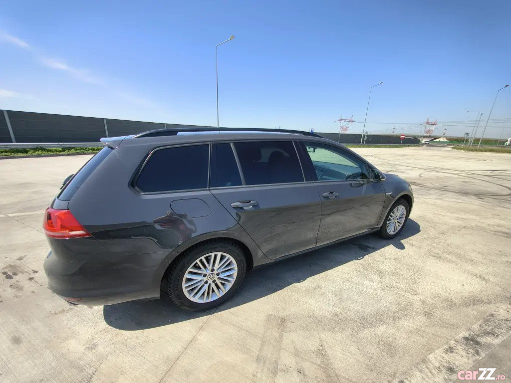 VOLKSWAGEN Golf 2015