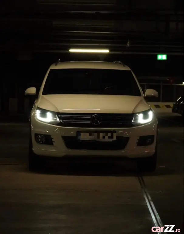 VOLKSWAGEN Tiguan 2013