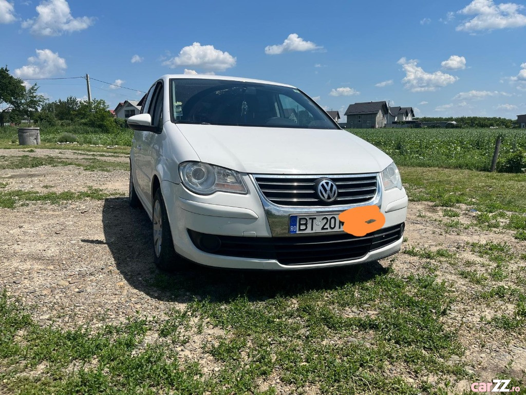 VOLKSWAGEN Touran