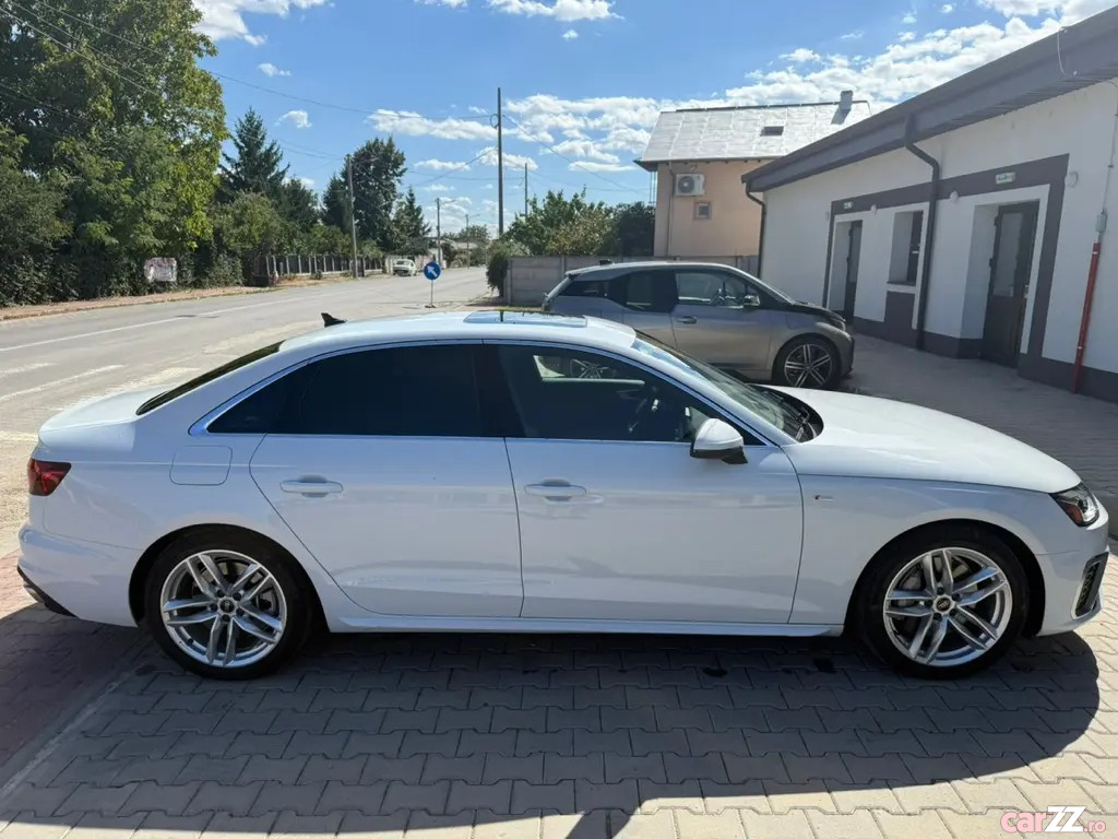 AUDI A4 2024