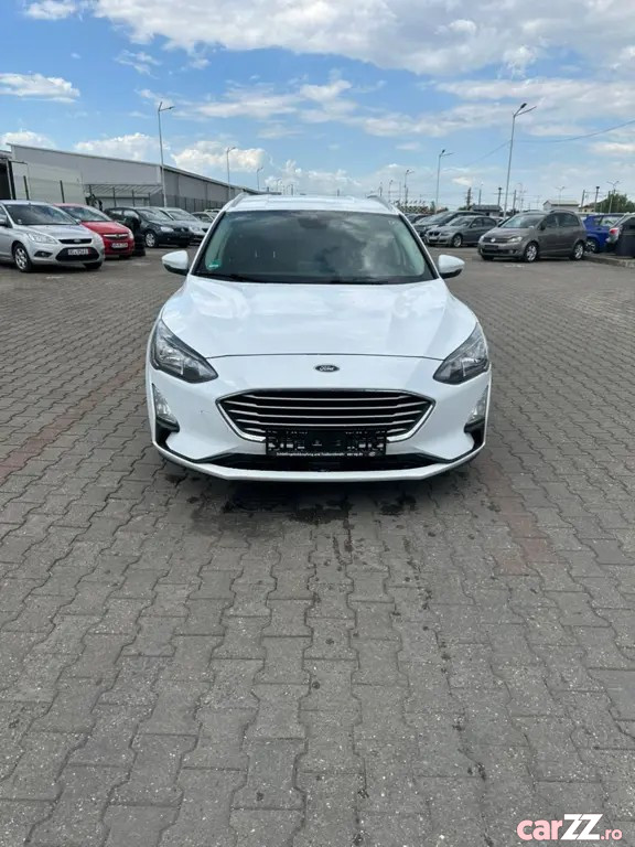 FORD Focus 2020 — imagine 21