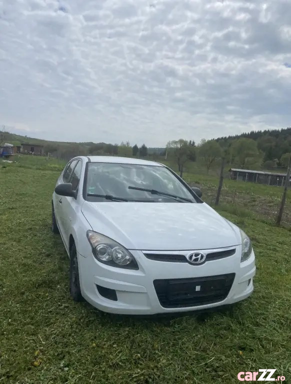 HYUNDAI i30 2010 — imagine 8