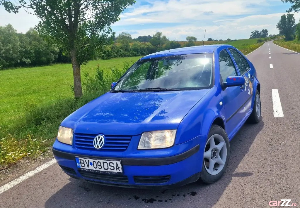 VOLKSWAGEN Bora