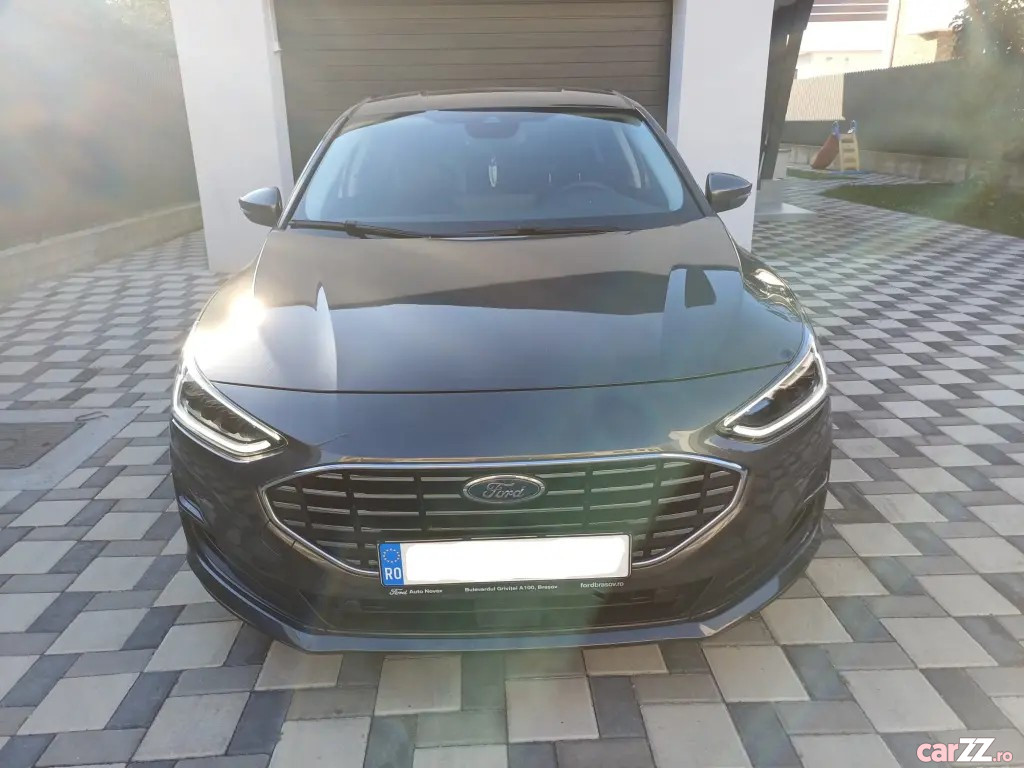 FORD Focus 2023 — imagine 9
