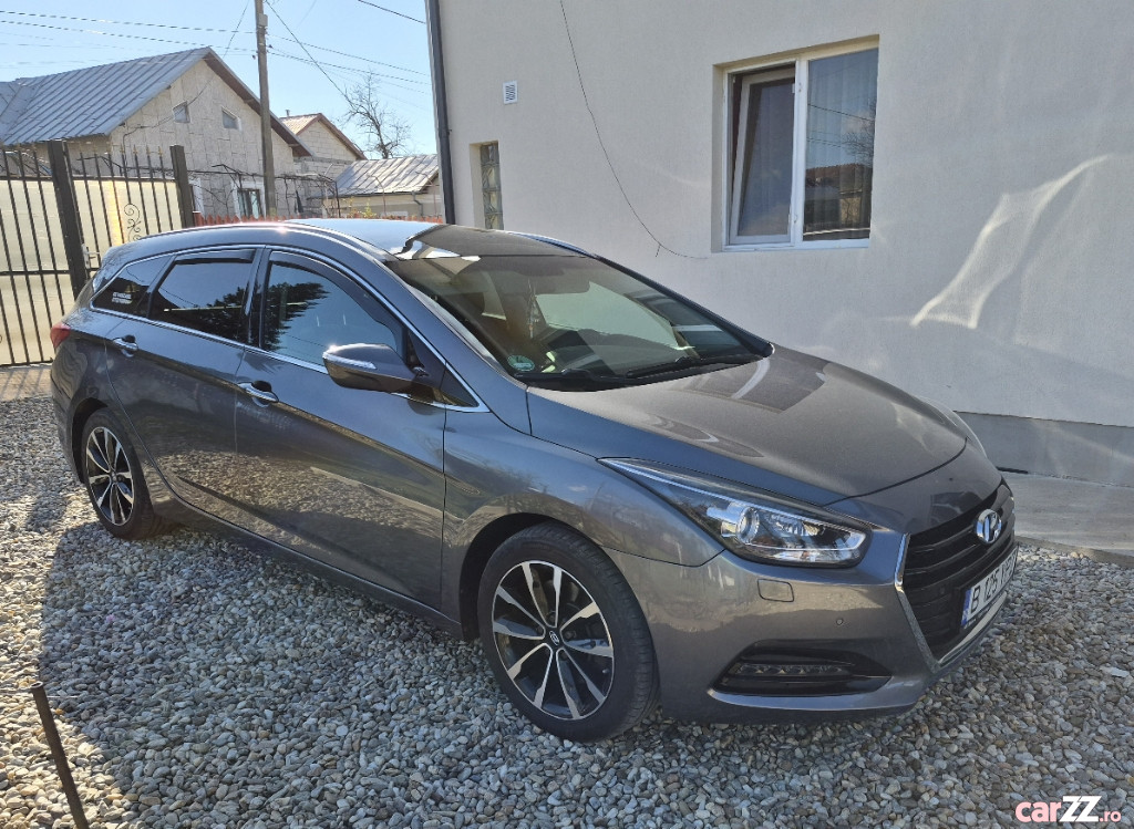 HYUNDAI i40