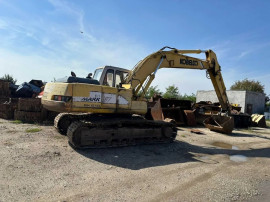 Excavator senile KOBELCO SK 210 dezmembrez