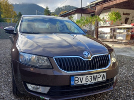 56000 Km! SKODA Octavia 1,6 TDi în stare foarte bună, Proprietar