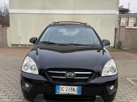 Autoturism Kia Carens