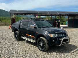 Mitsubishi L200 volan dreapta