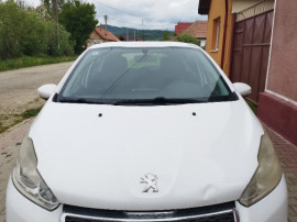Peugeot 208 1.4vti