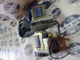 Set Centuri fata cu capsa Volkswagen Passat B6