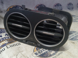 Grila ventilatie stanga Volkswagen Golf 5 Plus 2009