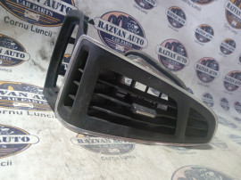 Grila ventilatie stanga Ford Focus 3 2012