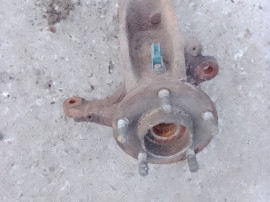 Fuzeta dreapta fata Ford Focus 2 1.6 Benzina 2009