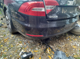 Bara spate Skoda Superb 2 Berlina 2014