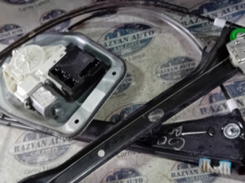 Macara geam dreapta fata Volkswagen Golf 5 2006